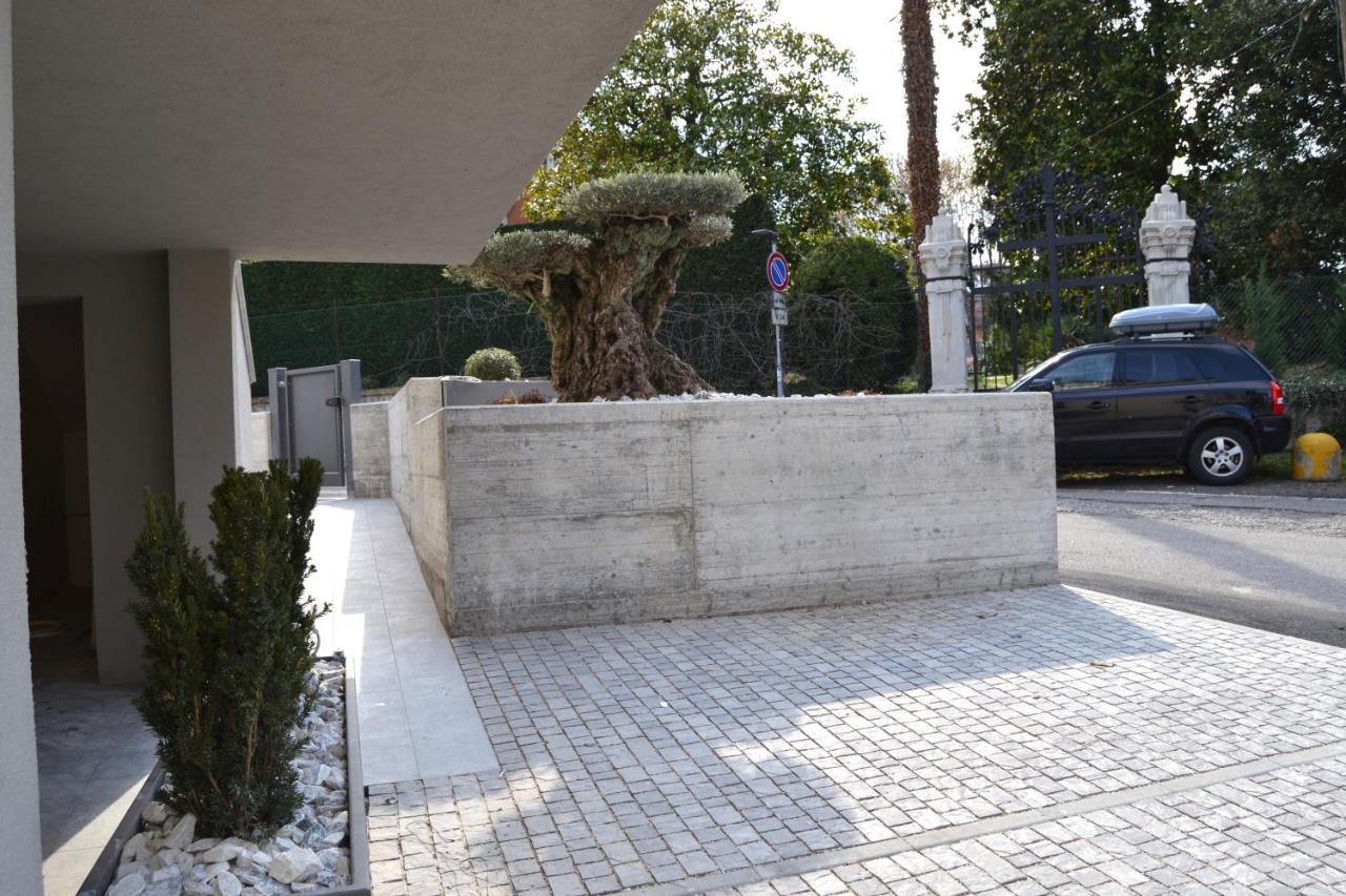 פסקיארה דל גארדה Iris Ar Holiday-Home מראה חיצוני תמונה